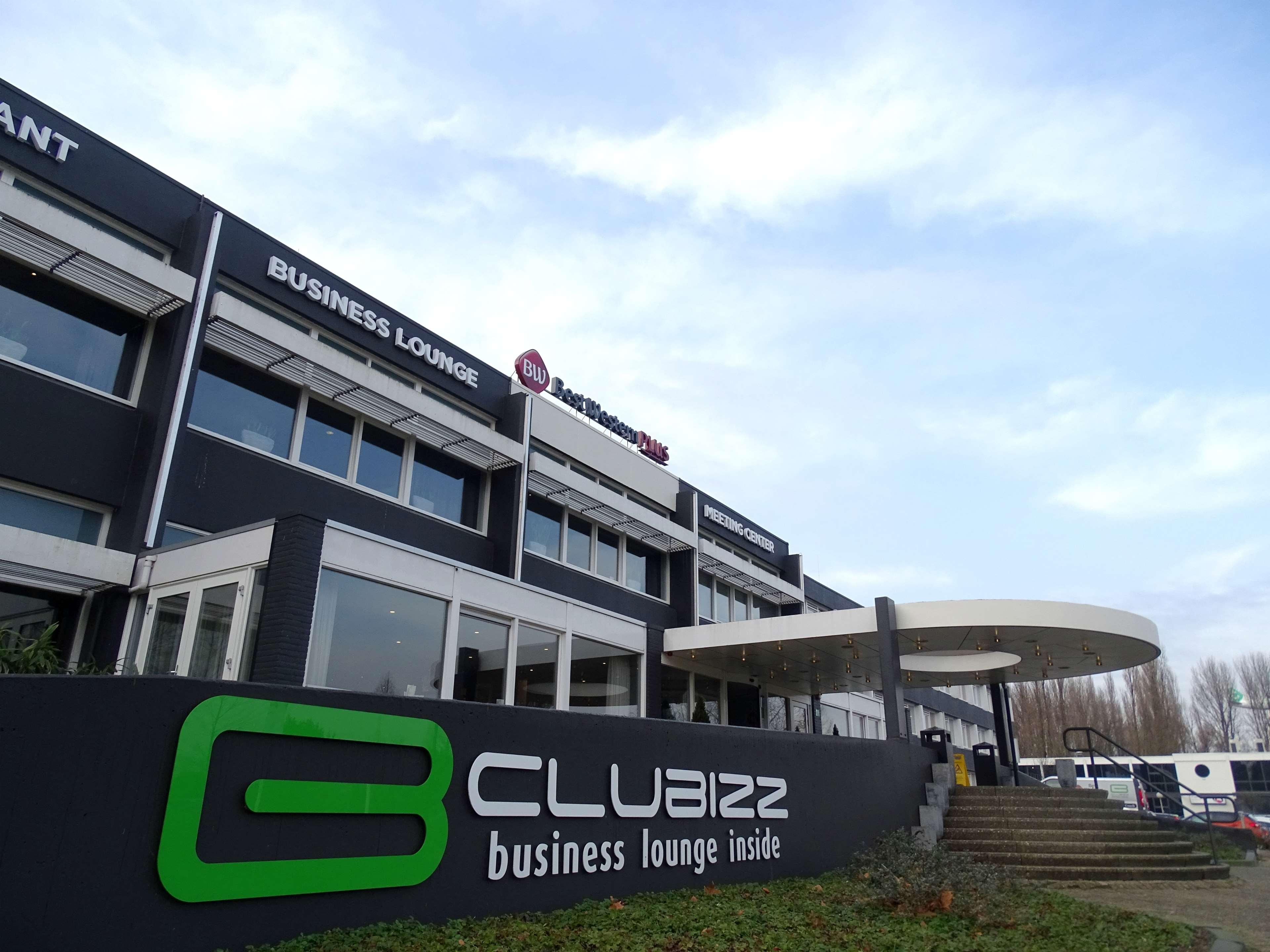 Amrath Airport Hotel Rotterdam Bagian luar foto