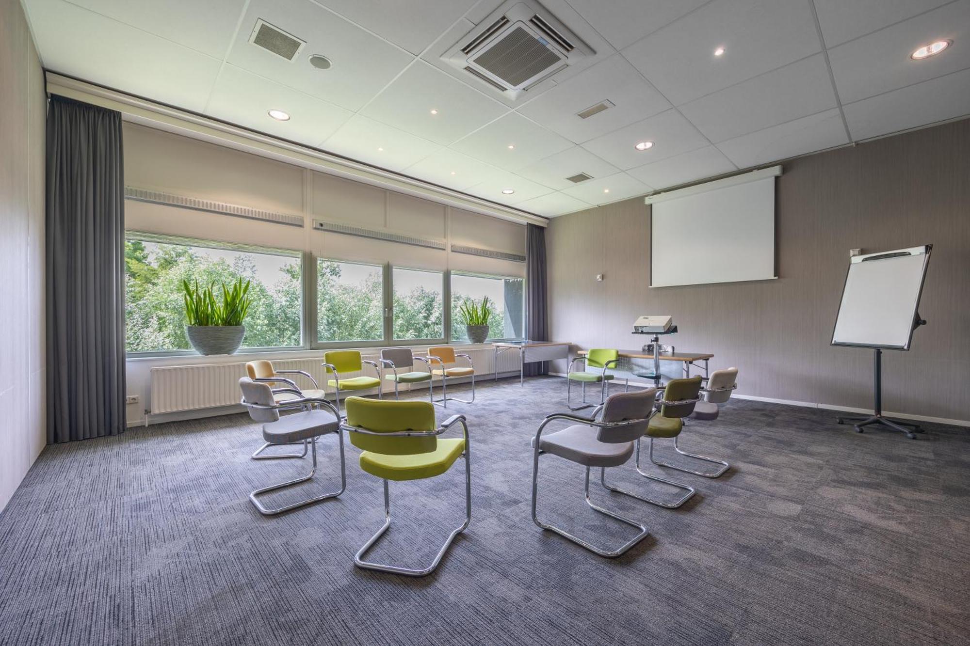 Amrath Airport Hotel Rotterdam Bagian luar foto